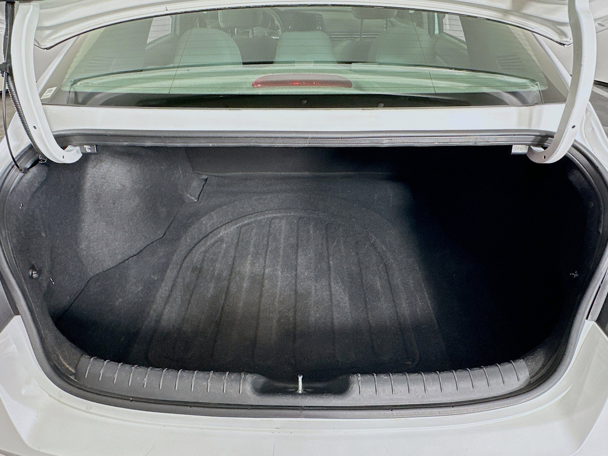 Used 2021 Hyundai Elantra SE image 27