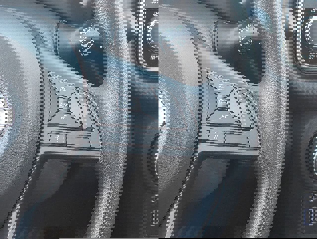 New 2025 Nissan Kicks Play S image 24