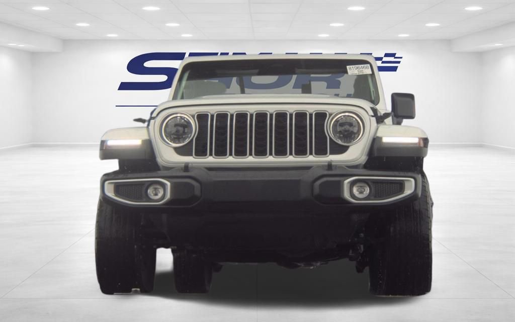 Used 2025 Jeep Wrangler Unlimited Sahara w/ Safety Group image 3