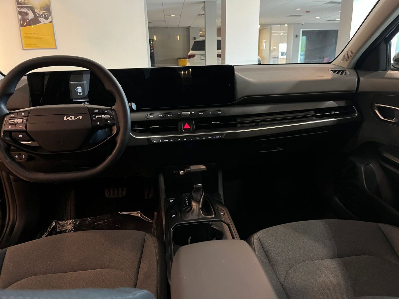 Used 2025 Kia K4 FWD image 35