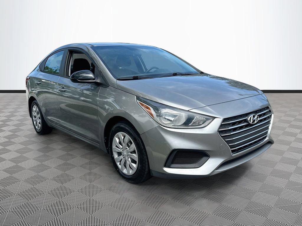 Used 2021 Hyundai Accent SE FWD image 4