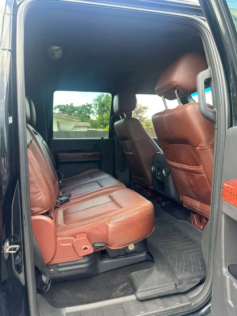 Used 2012 Ford F250 King Ranch w/ King Ranch w/Chrome Pkg AWD/4WD image 11
