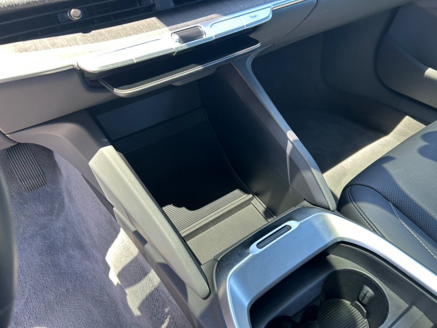 Used 2024 Lucid Air Touring AWD/4WD image 23