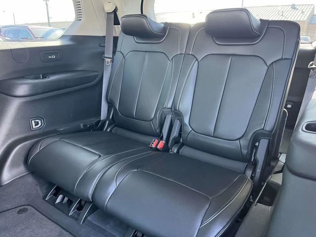 Used 2022 Jeep Grand Cherokee L Limited image 16