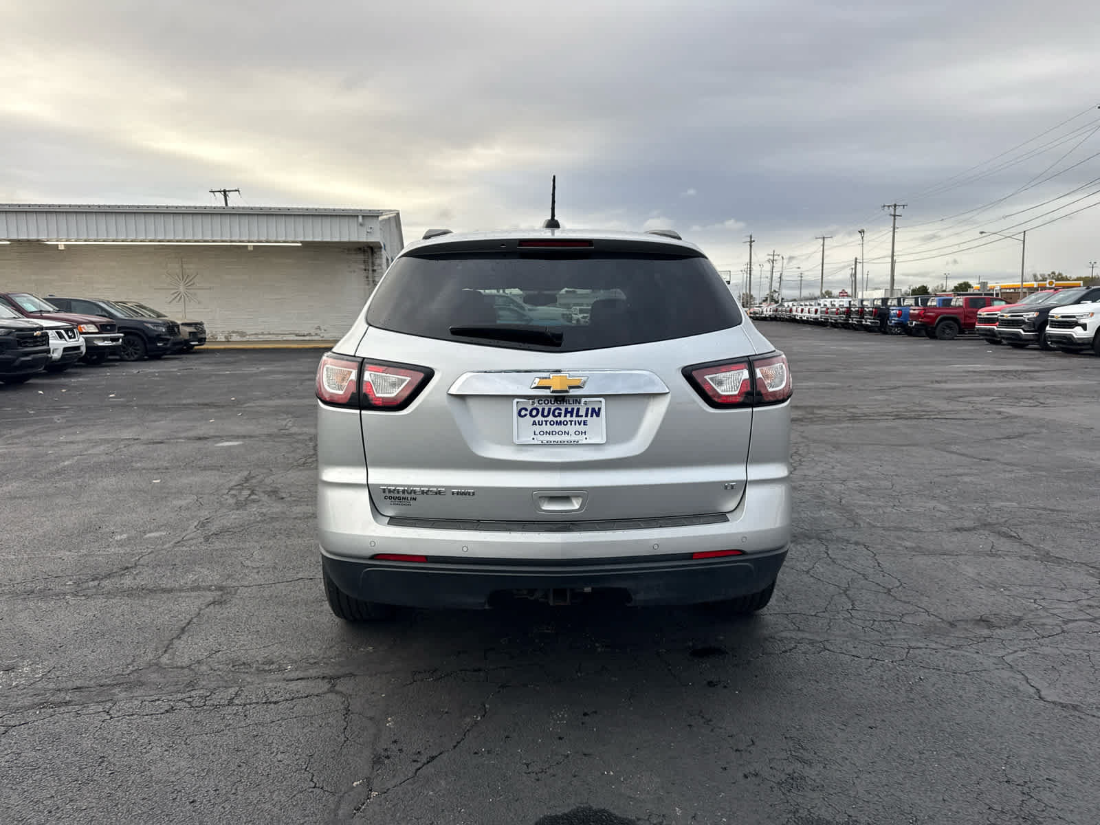Used 2017 Chevrolet Traverse LT AWD/4WD image 4