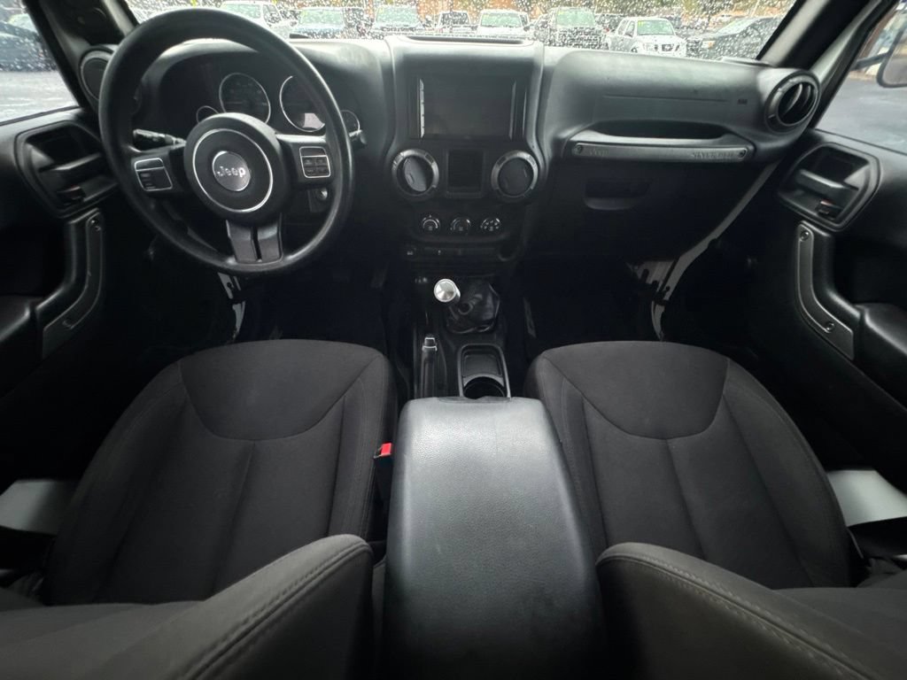 Used 2015 Jeep Wrangler Unlimited Sport AWD/4WD image 15