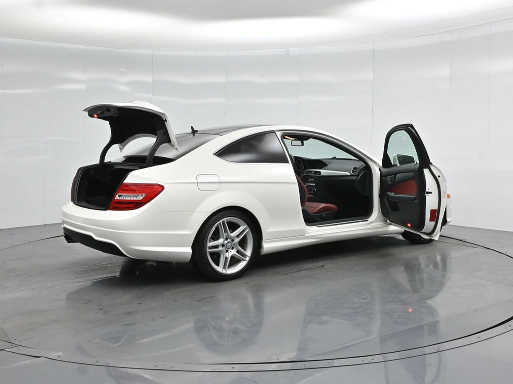 Used 2013 Mercedes-Benz C 250 Coupe image 4