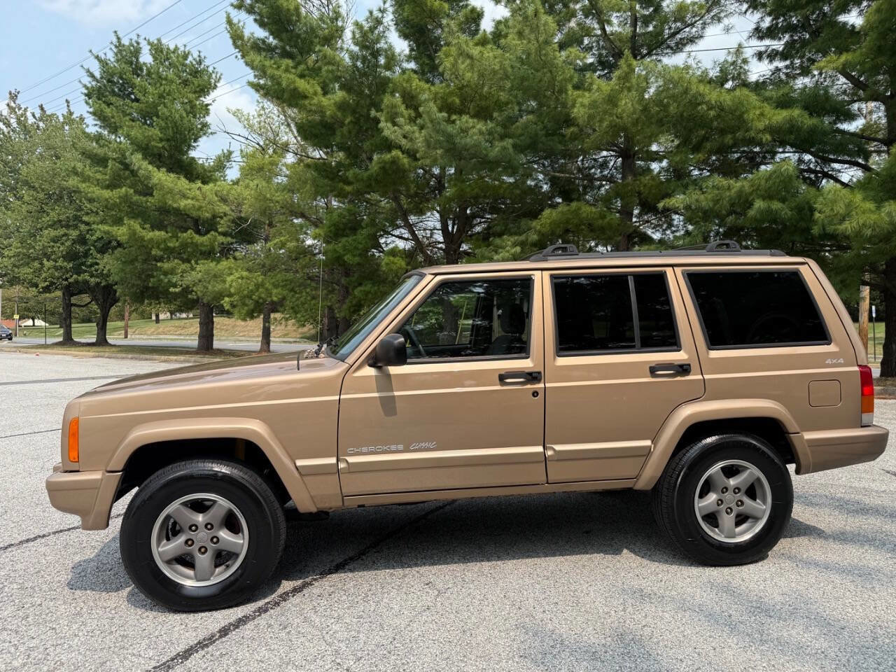 Used 1999 Jeep Cherokee Classic image 12