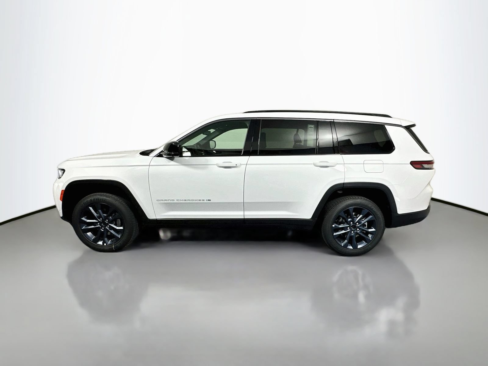 New 2026 Jeep Grand Cherokee L Limited AWD/4WD image 4