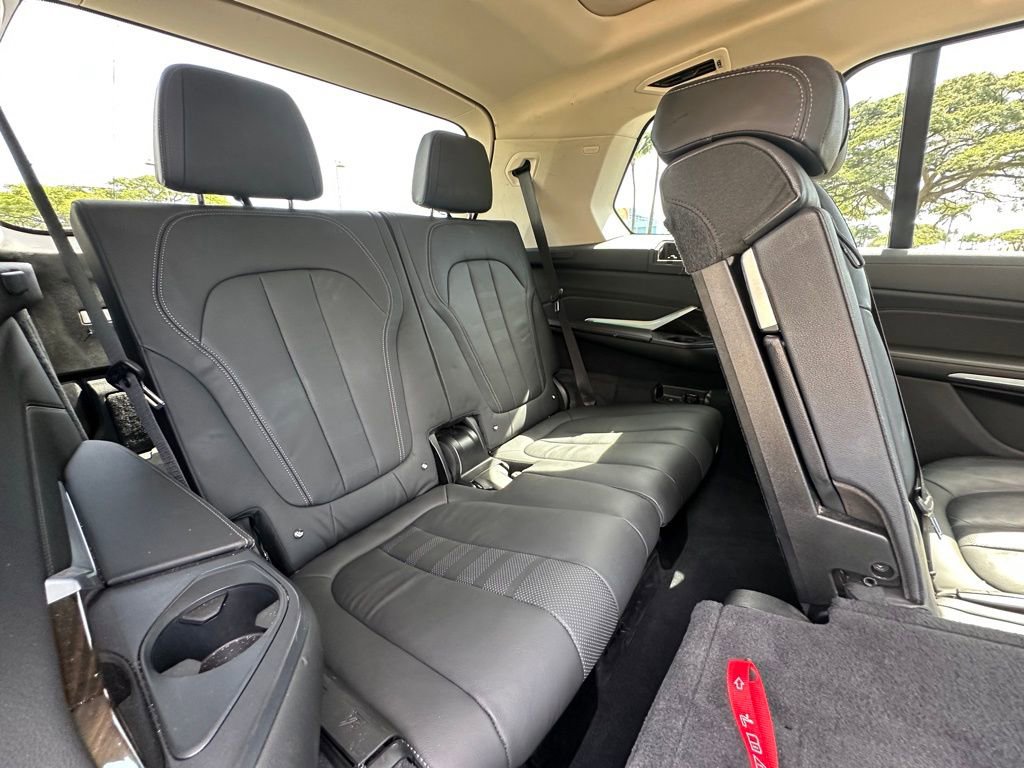 Used 2020 BMW X7 xDrive40i w/ Cold Weather Package AWD/4WD image 14
