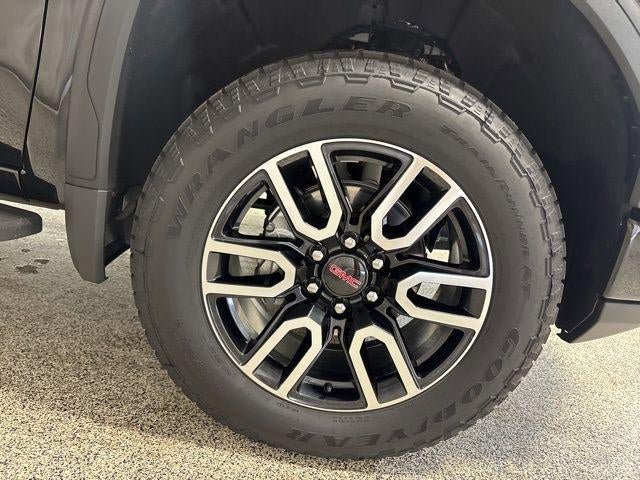 Used 2026 GMC Sierra 1500 AT4 w/ AT4 Premium Package AWD/4WD image 33