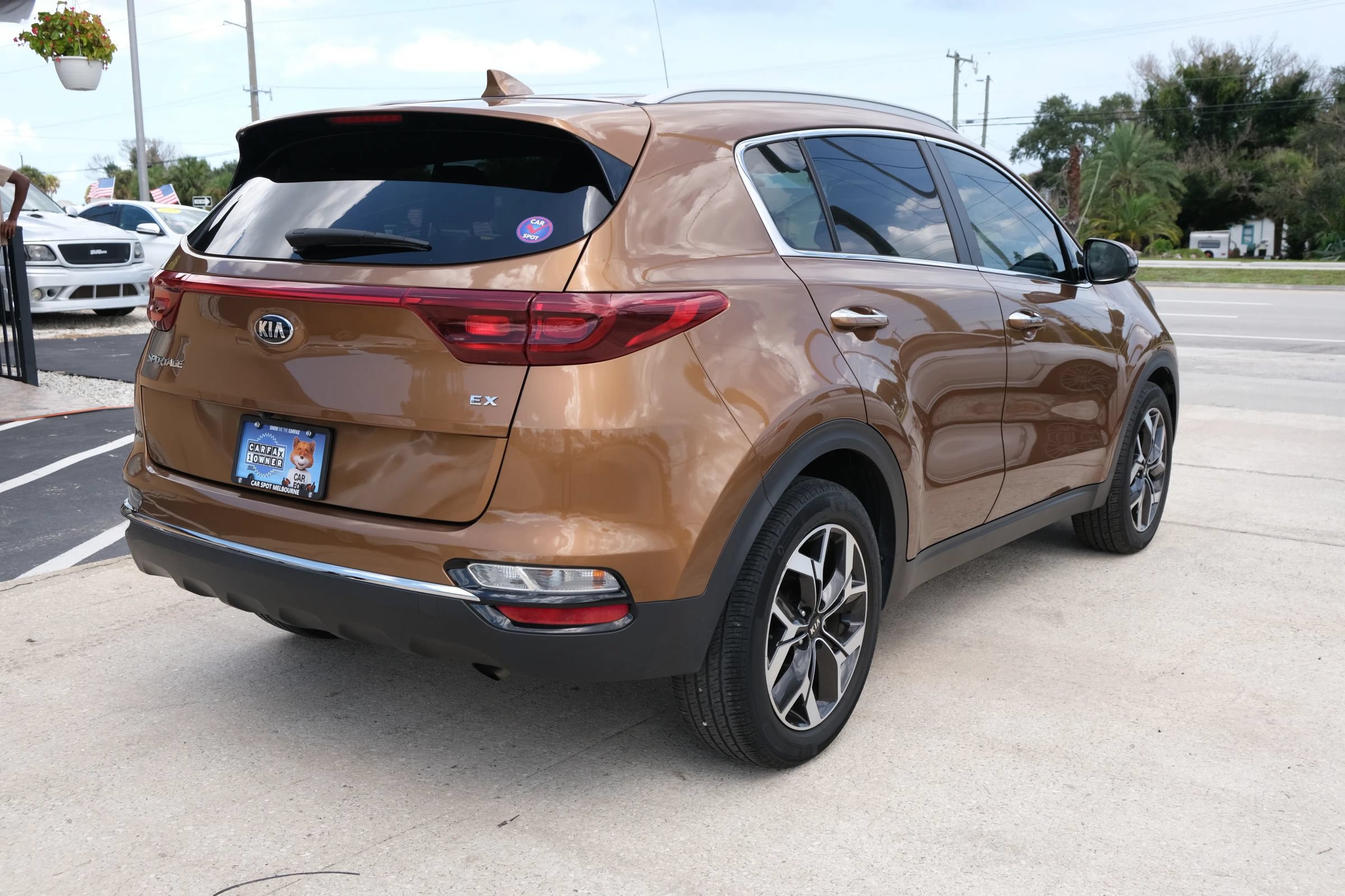 Used 2021 Kia Sportage EX FWD image 5