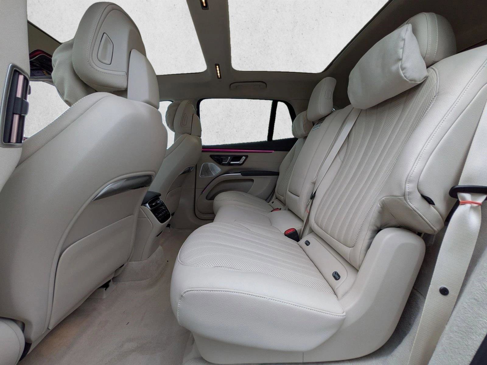 New 2026 Mercedes-Benz EQS 400 4MATIC SUV image 16
