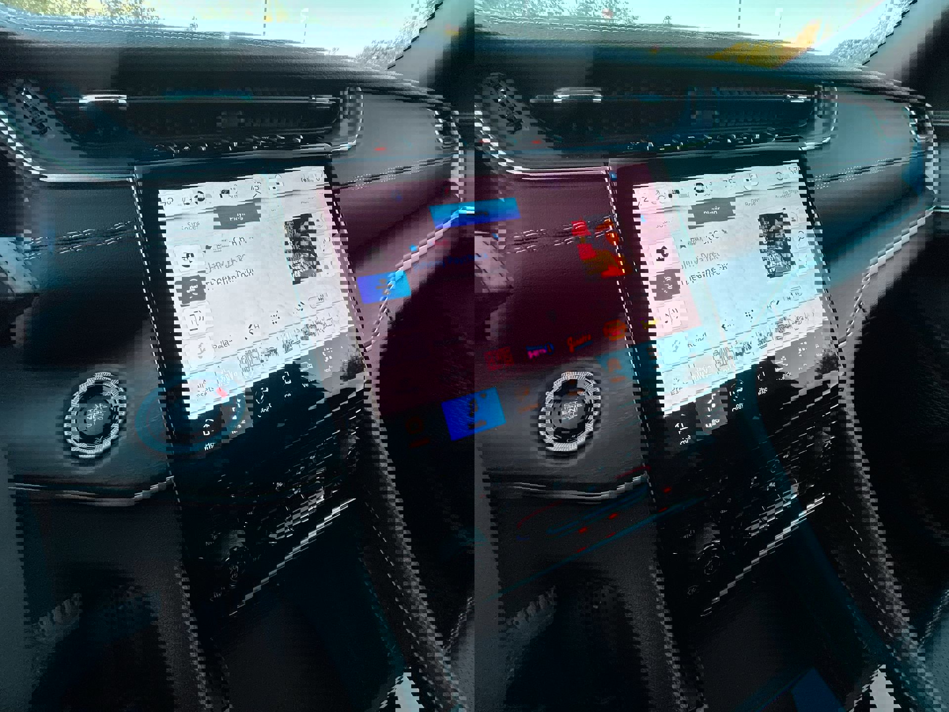 Used 2025 Jeep Grand Cherokee Limited image 25