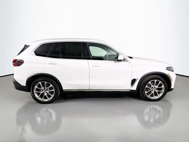 Used 2024 BMW X5 xDrive40i w/ Premium Package image 8