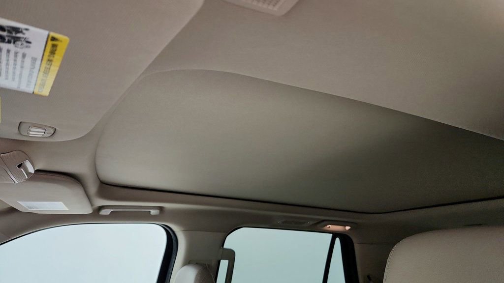 Used 2024 Ford Expedition Limited image 10