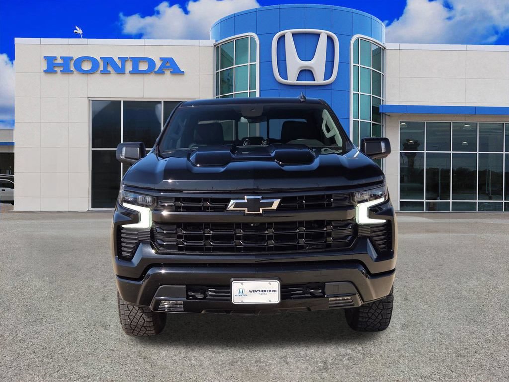 Used 2023 Chevrolet Silverado 1500 LT Trail Boss w/ LT Trail Boss Premium Package AWD/4WD image 8