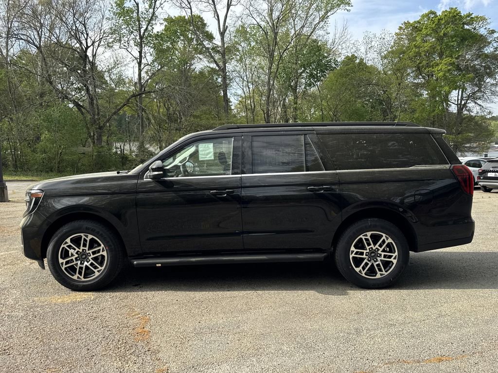 New 2026 Ford Expedition Max Active RWD image 4