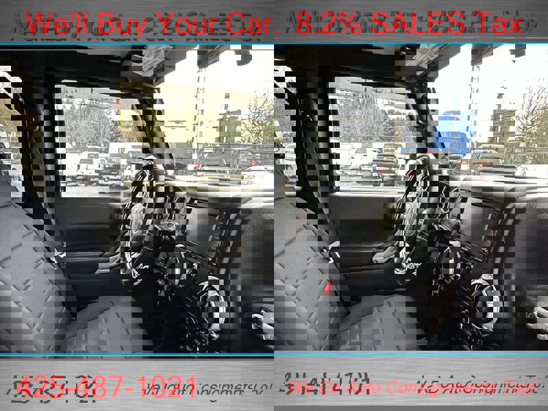 Used 2012 Jeep Wrangler Unlimited Rubicon w/ Connectivity Group image 29