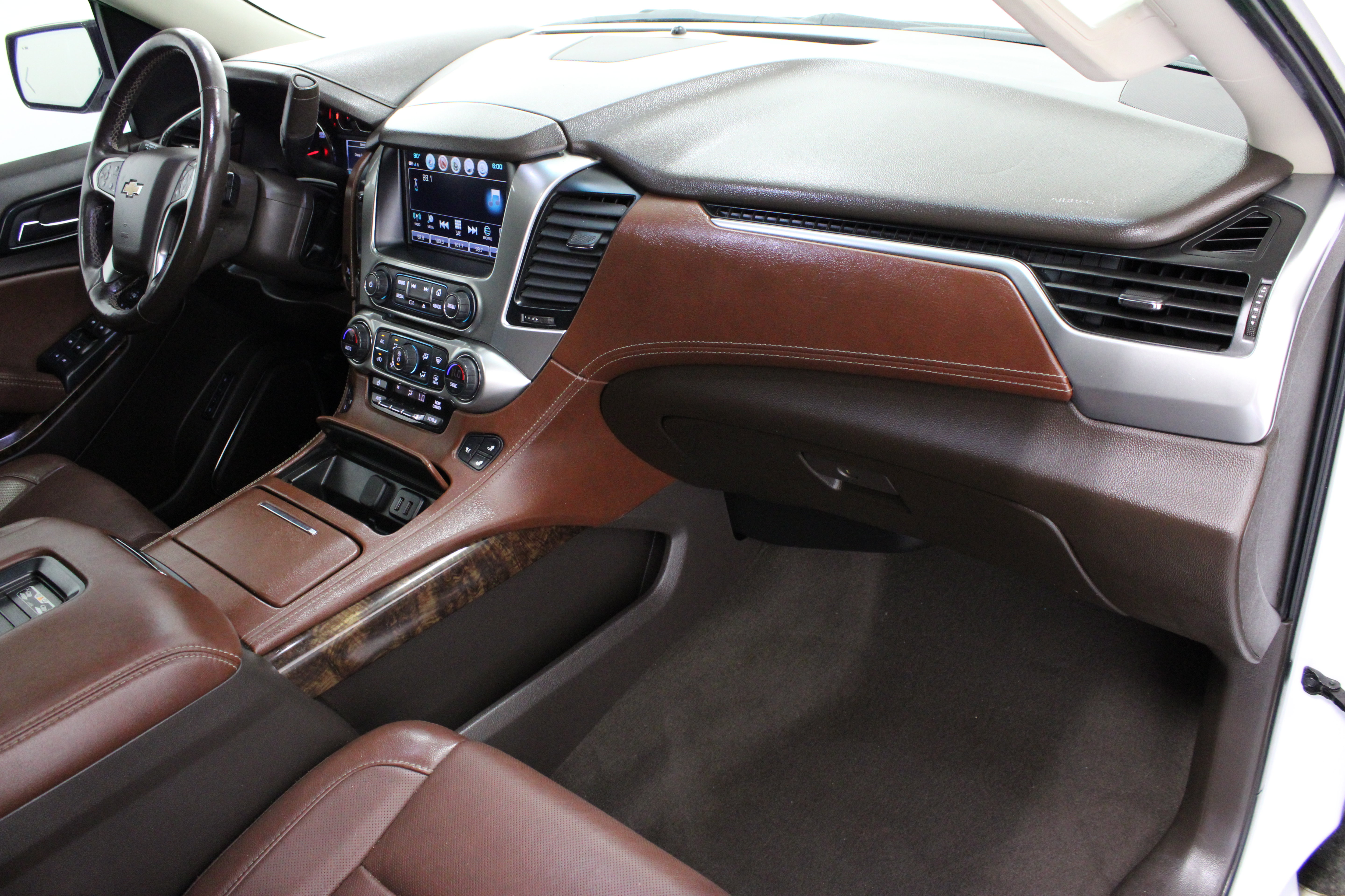 Used 2019 Chevrolet Tahoe Premier AWD/4WD image 41