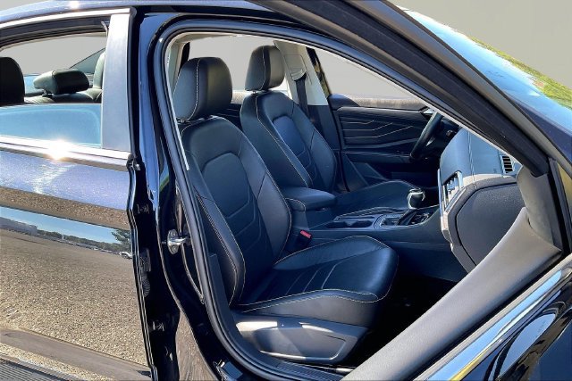 Used 2024 Volkswagen Jetta SEL FWD image 20