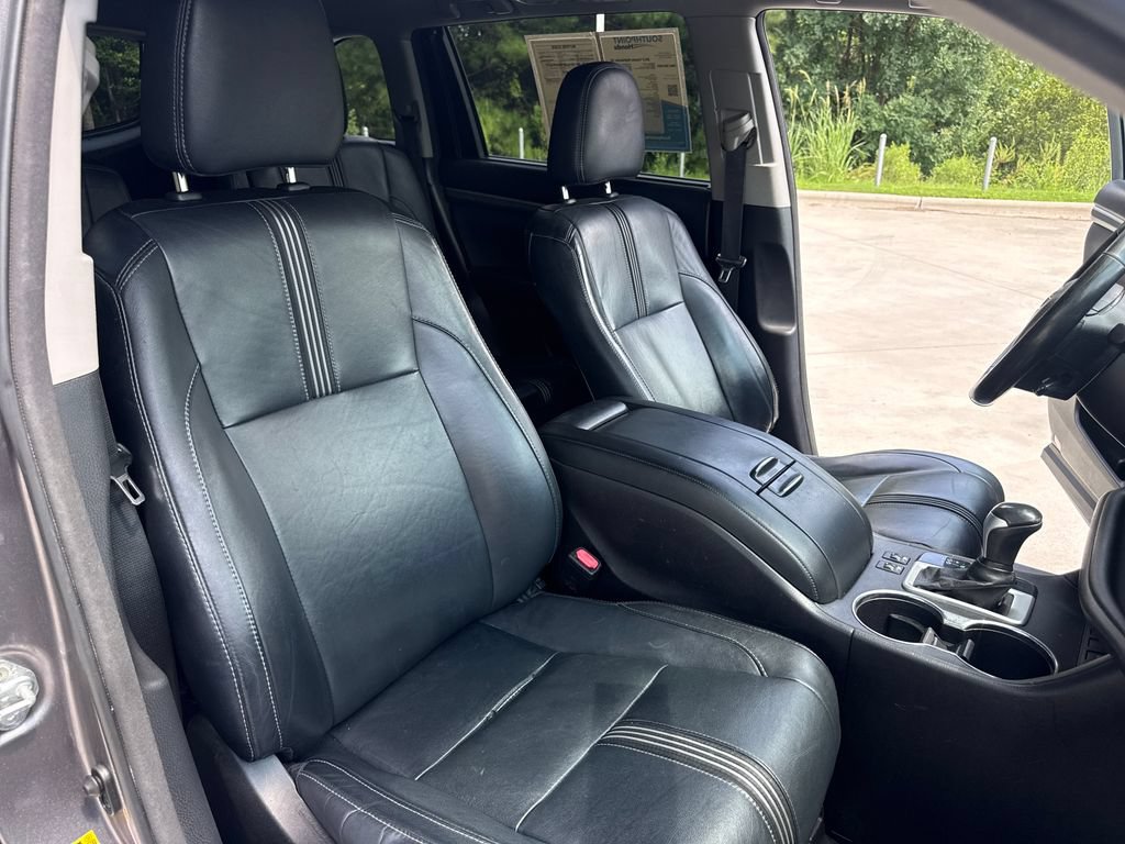 Used 2017 Toyota Highlander SE AWD/4WD image 34