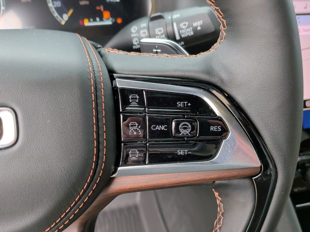New 2025 Jeep Grand Cherokee Summit image 20