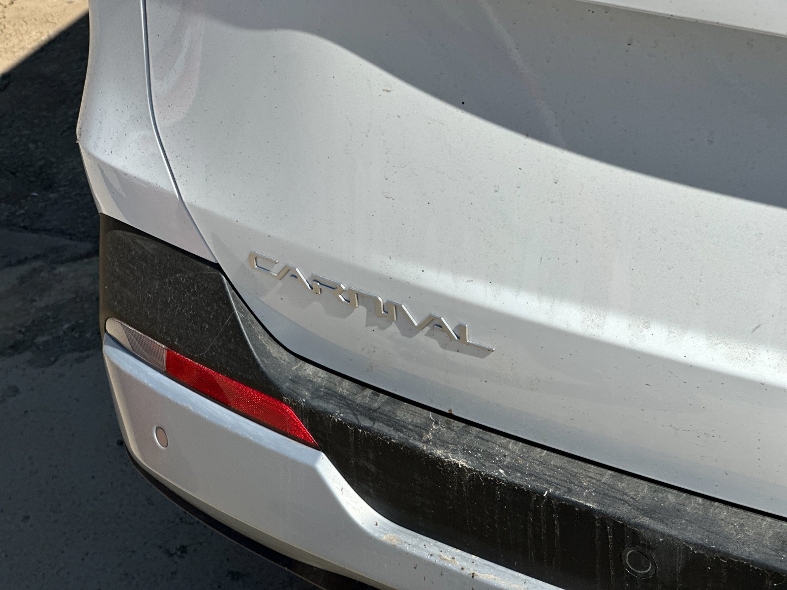 New 2027 Kia Carnival LXS FWD image 28