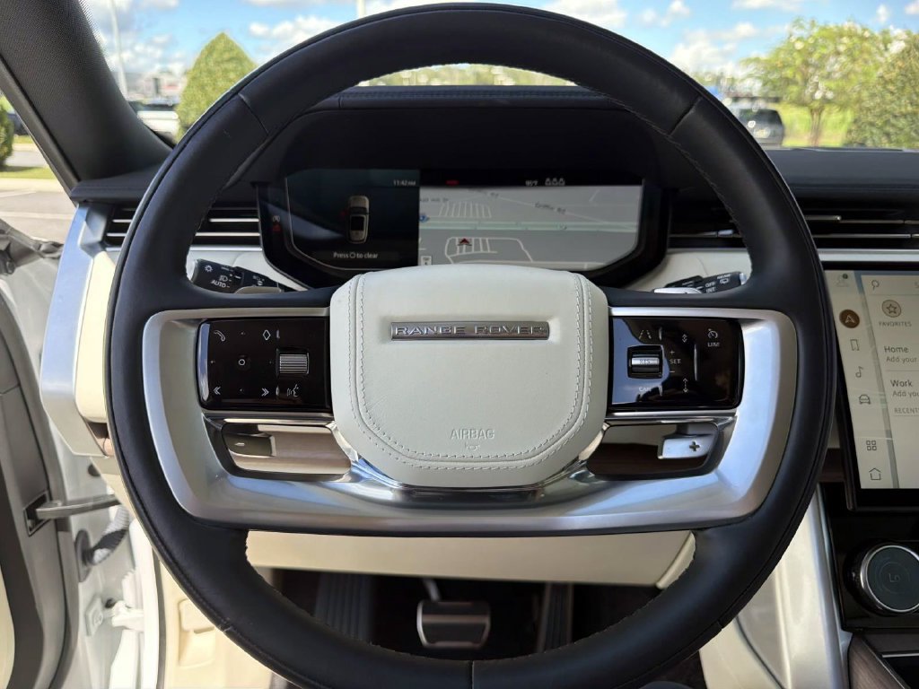 Used 2023 Land Rover Range Rover SE AWD/4WD image 26