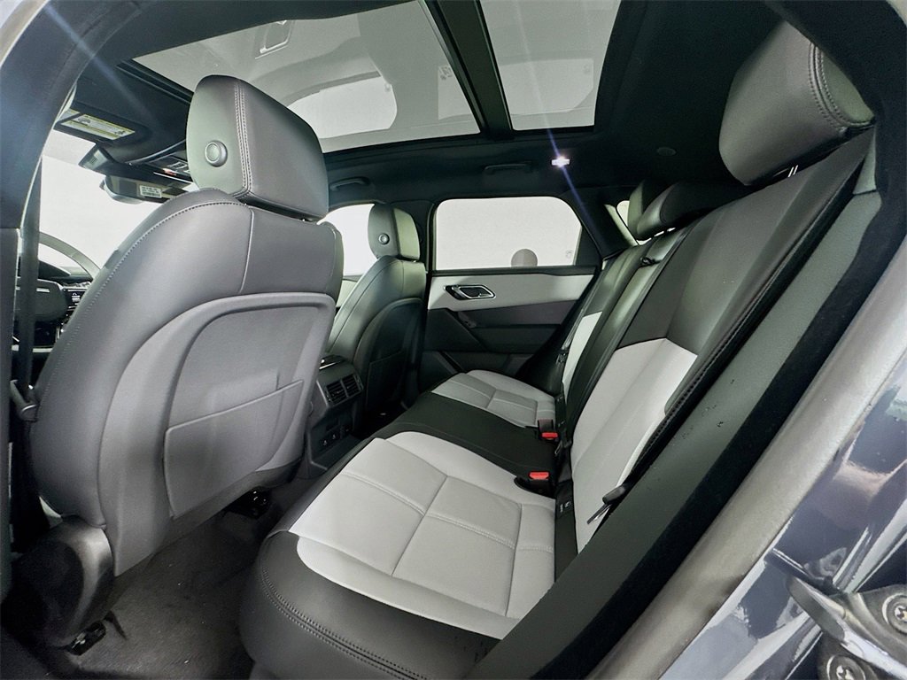 New 2026 Land Rover Range Rover Velar Dynamic SE image 24