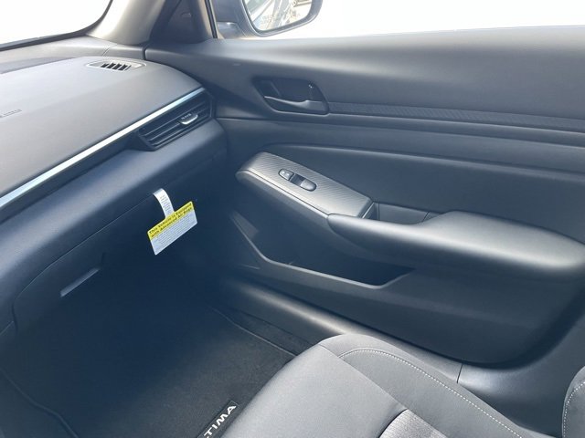 New 2025 Nissan Altima 2.5 S image 17