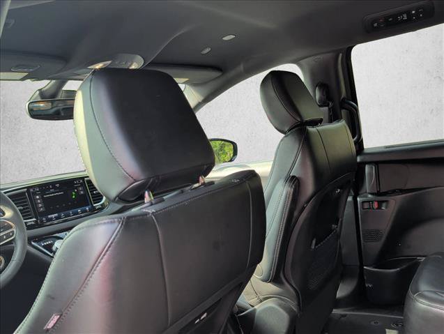 Used 2025 Chrysler Pacifica Select FWD image 16
