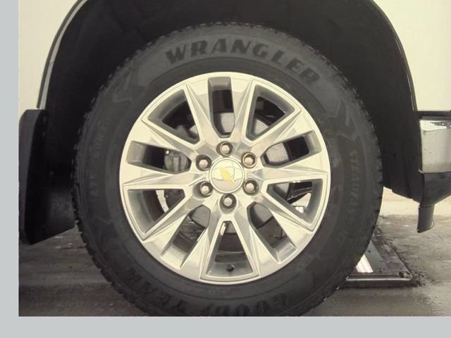 Used 2021 Chevrolet Silverado 1500 LTZ w/ LTZ Convenience Package II AWD/4WD image 21