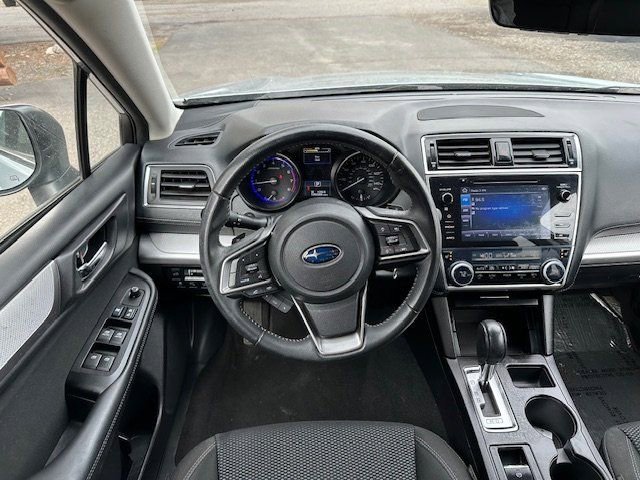 Used 2018 Subaru Outback 2.5i Premium image 12