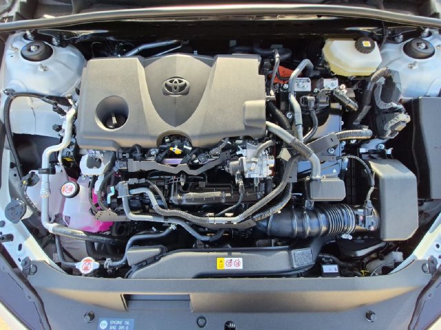 New 2026 Toyota Camry Hybrid AWD/4WD image 32