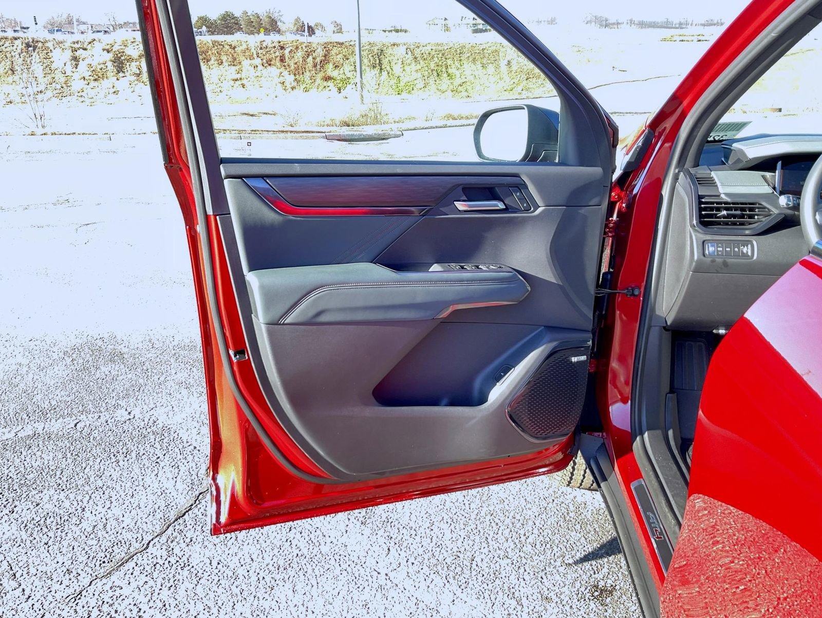 New 2026 GMC Acadia AT4 w/ Luxury Package image 9