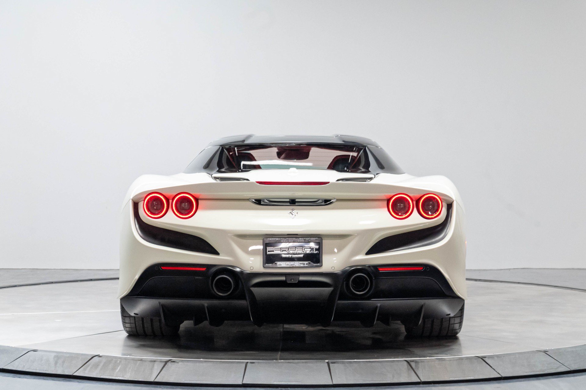 Used 2021 Ferrari F8 Tributo RWD image 56