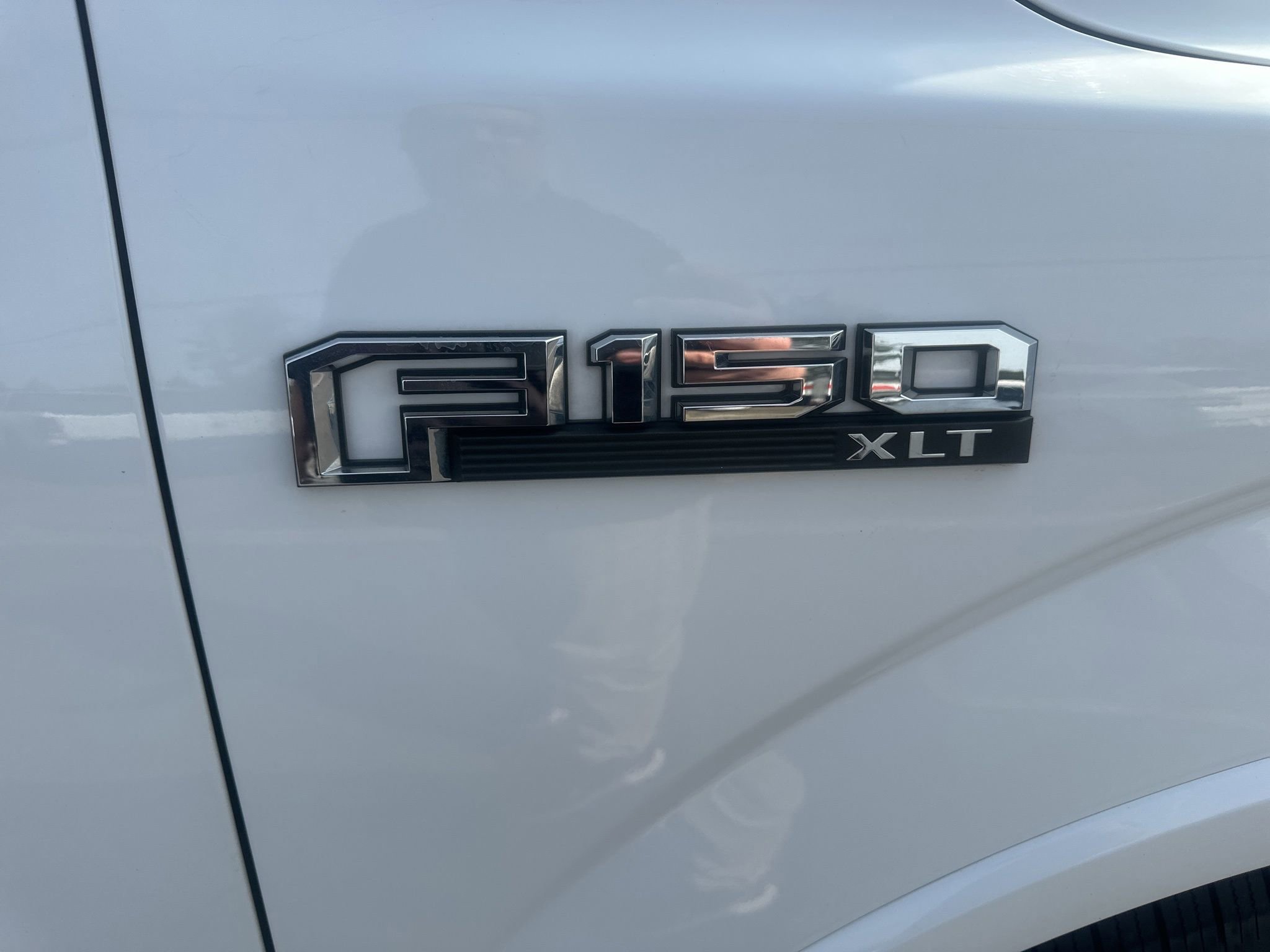 Used 2018 Ford F150 XLT w/ Equipment Group 302A Luxury image 10