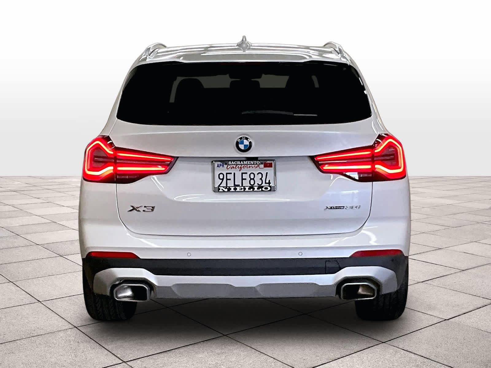 Used 2023 BMW X3 xDrive30i w/ Premium Package AWD/4WD image 7