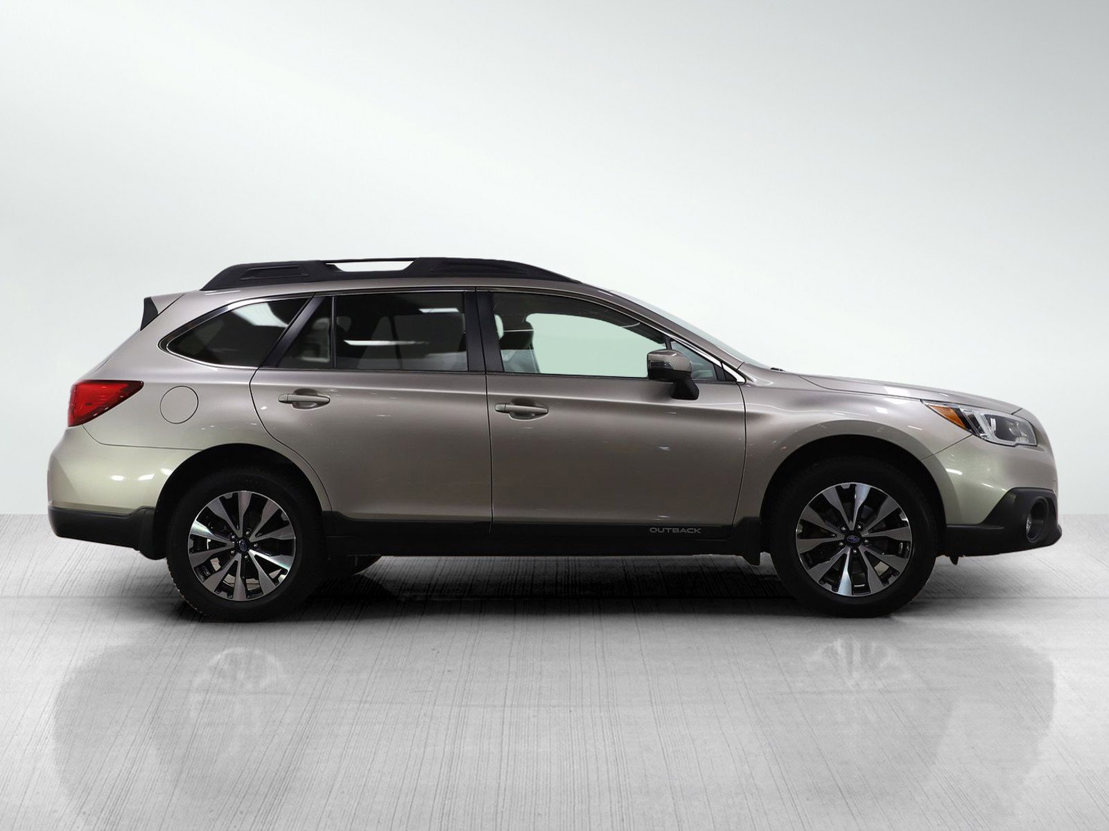 Used 2015 Subaru Outback 2.5i Limited image 7