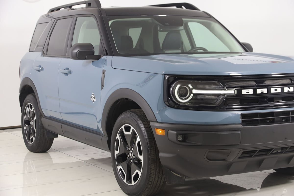 Used 2023 Ford Bronco Sport Outer Banks w/ Tech Package AWD/4WD image 39