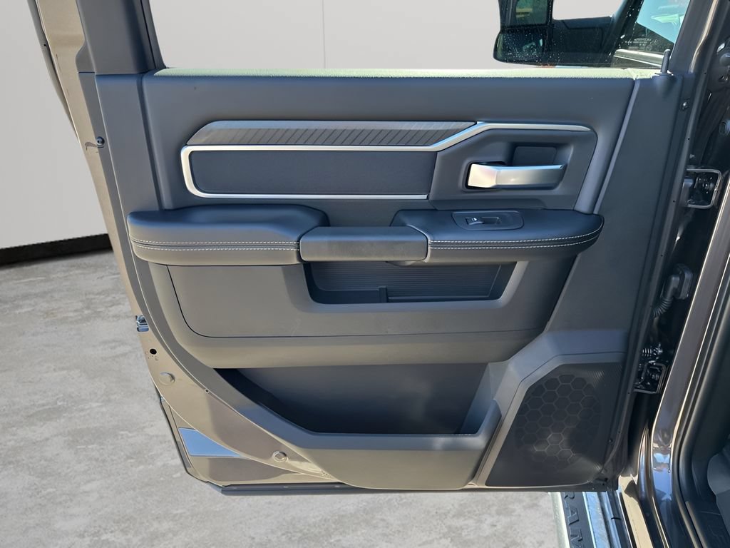 New 2026 RAM 3500 Lone Star AWD/4WD image 16