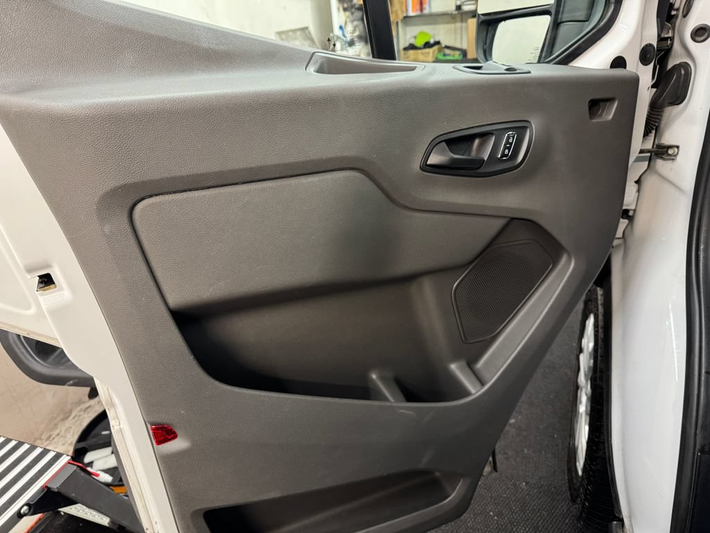 Used 2023 Ford Transit 350 XLT RWD image 14