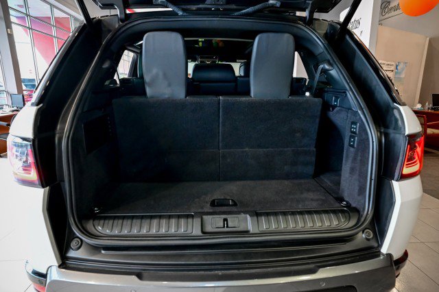 Used 2021 Land Rover Range Rover Sport HSE Silver Edition image 25