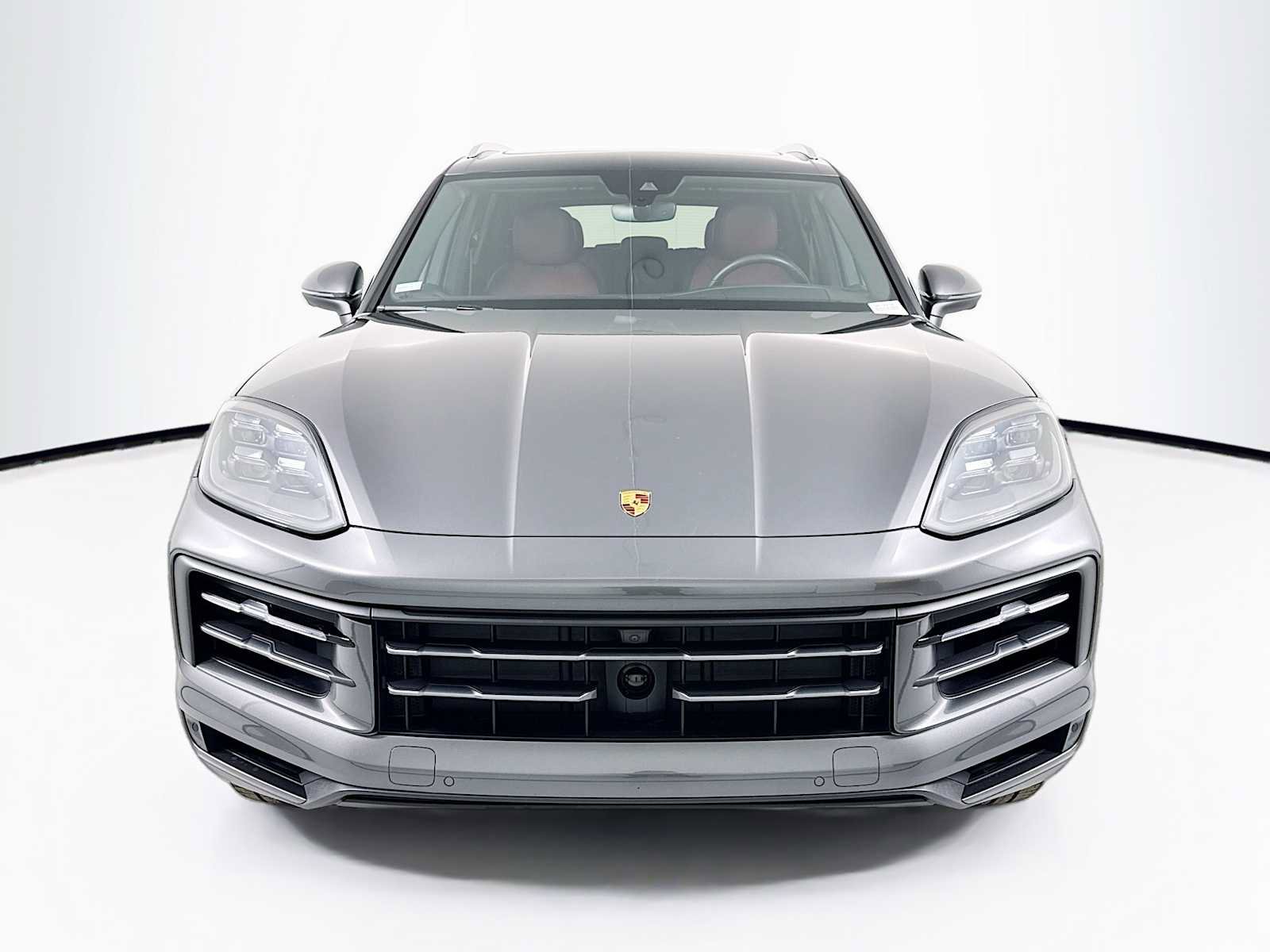 Certified 2025 Porsche Cayenne image 6