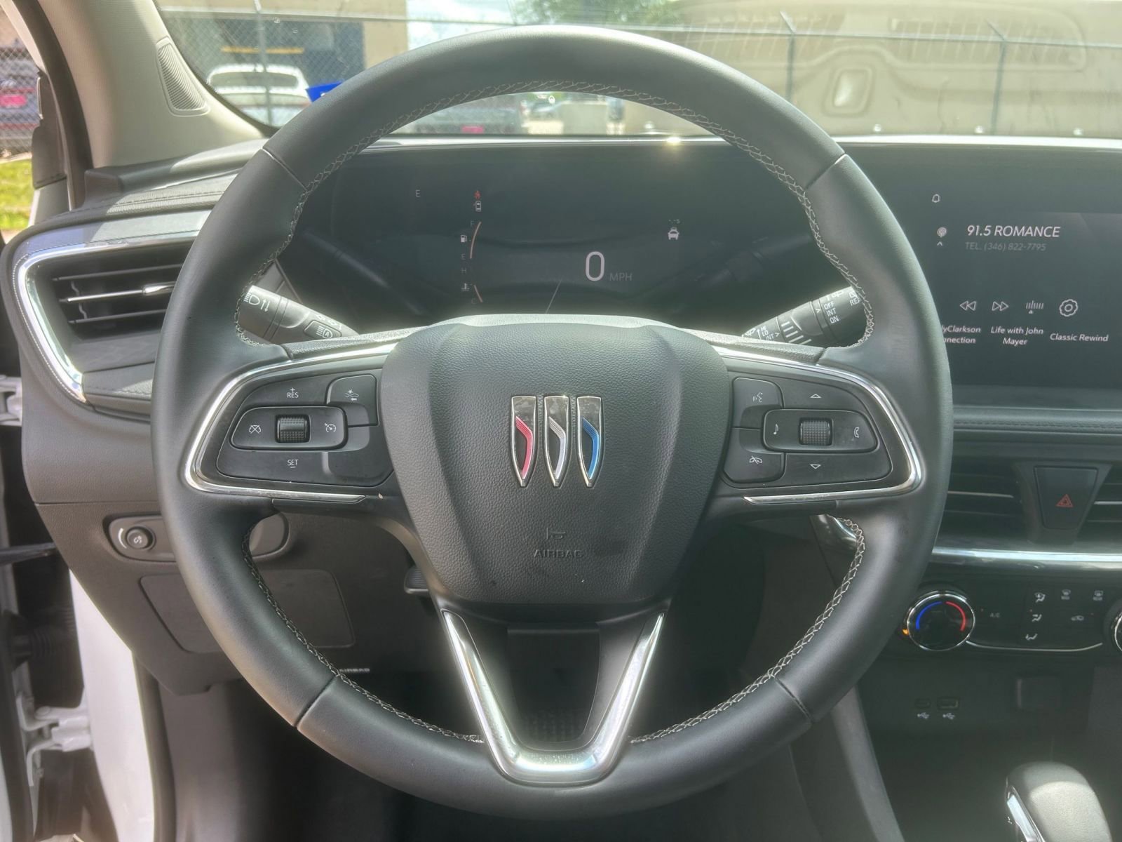 Used 2025 Buick Encore GX Preferred FWD image 27