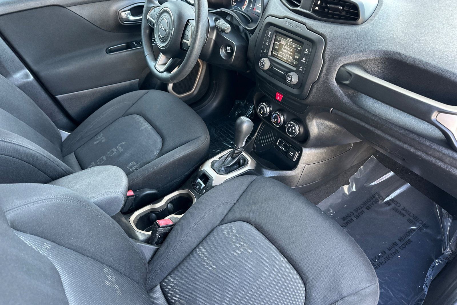 Used 2017 Jeep Renegade Sport w/ Power & Air Group FWD image 15