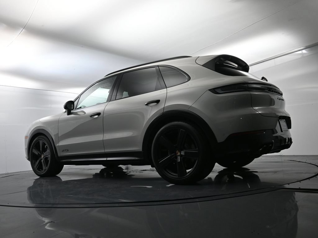 Certified 2026 Porsche Cayenne GTS AWD/4WD image 48