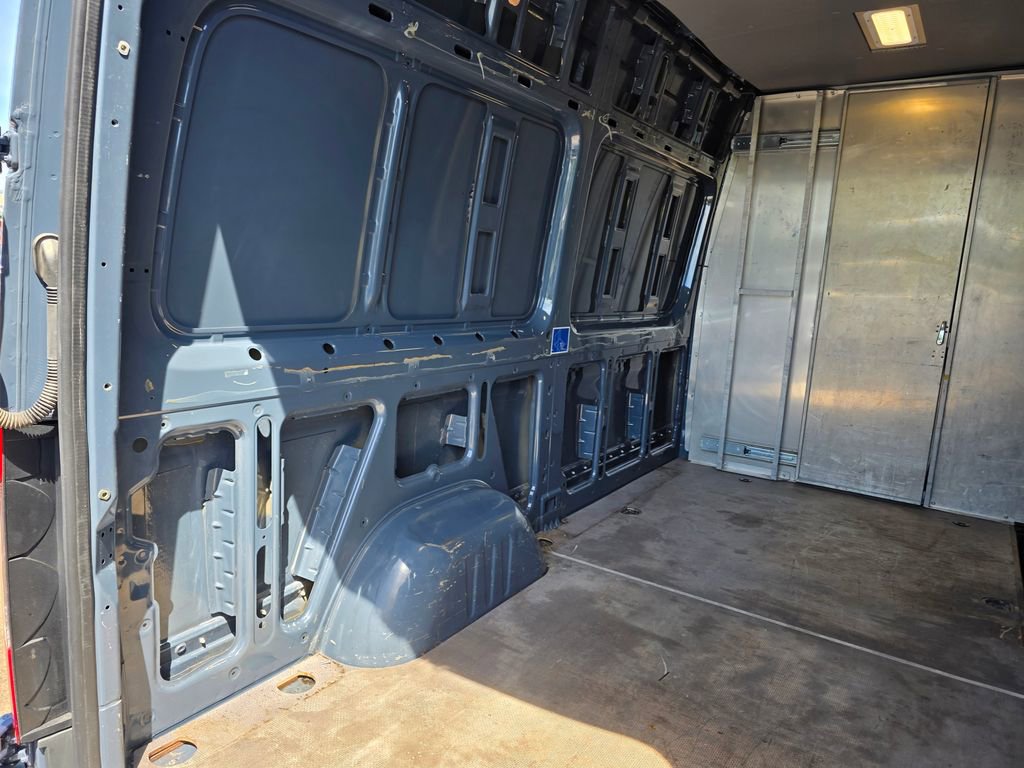 Used 2019 Mercedes-Benz Sprinter 144 image 9