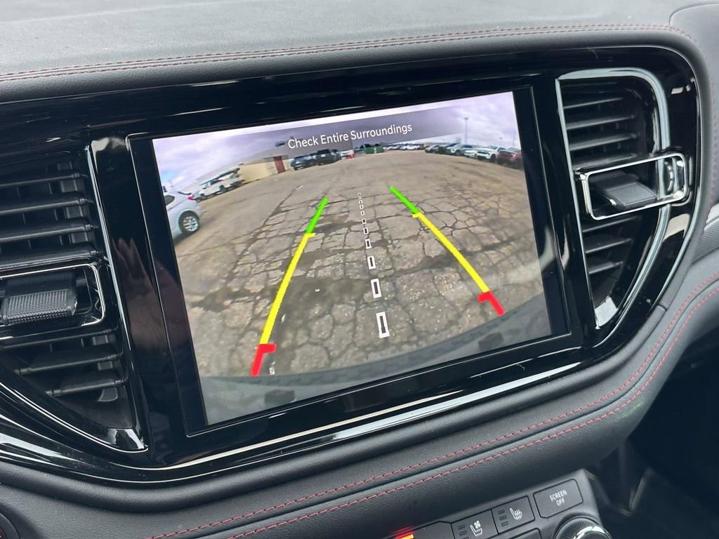 Used 2023 Dodge Durango GT image 29